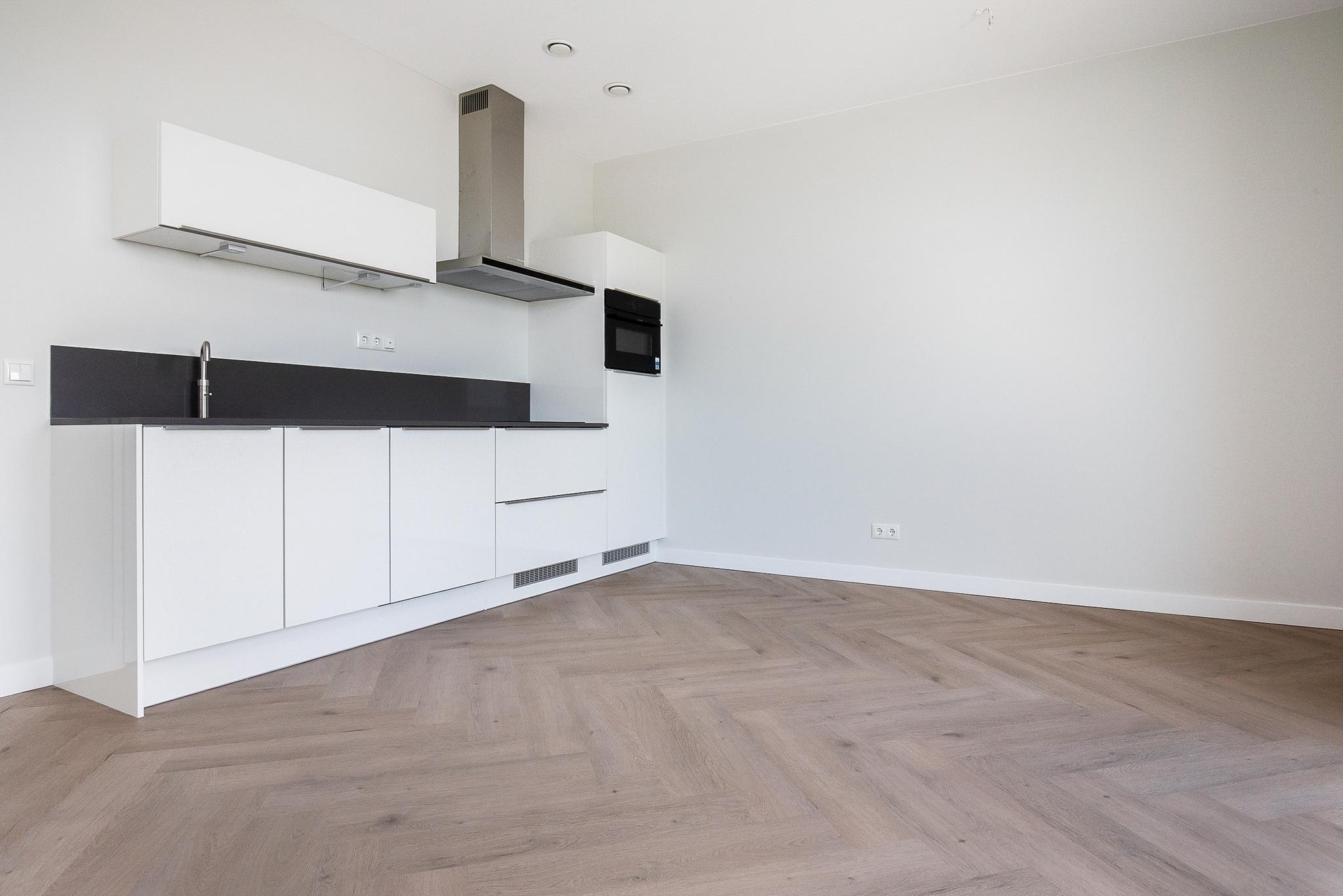 Mies van der Rohestraat 301 , 2132 HX Hoofddorp 10